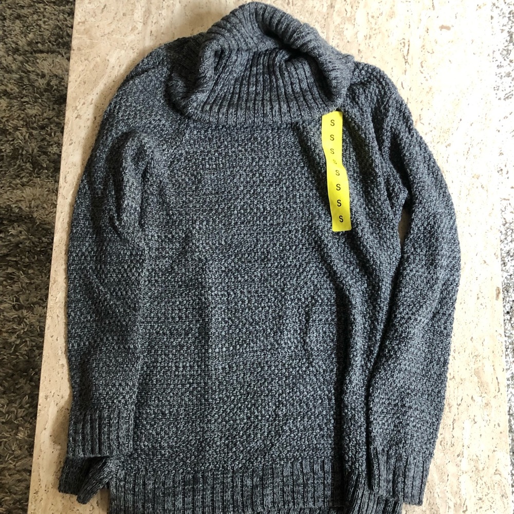 Brand new gray sweater